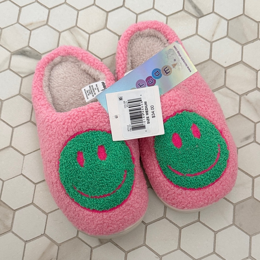 Iscream Brand Pink and Green Smiley Face Slippers Size Youth M 4-6